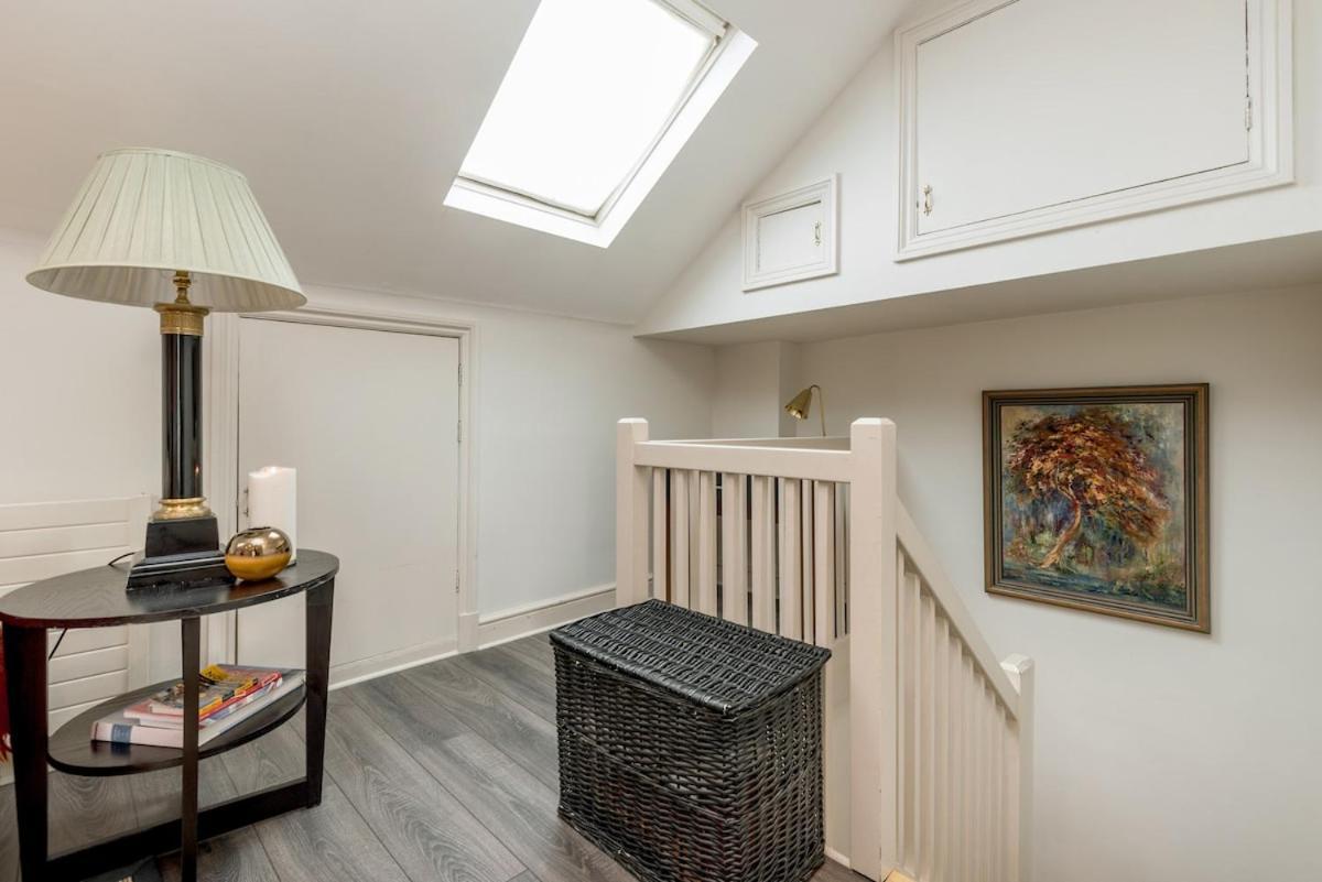 Apartment Prime Location - Bright Peaceful 3br Duplex Flat London